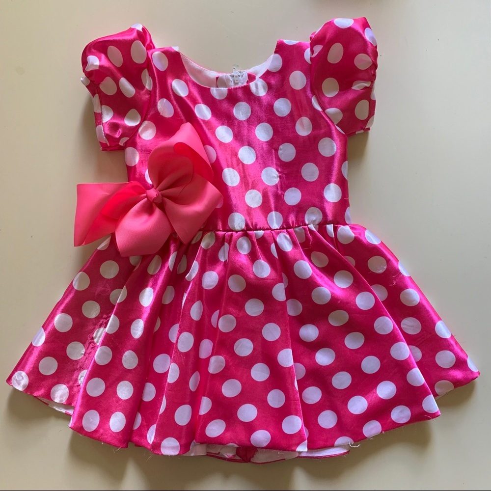 Minnie Mouse Halloween costume polka dot dress